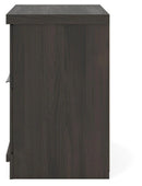 Shaehartin Nightstand
