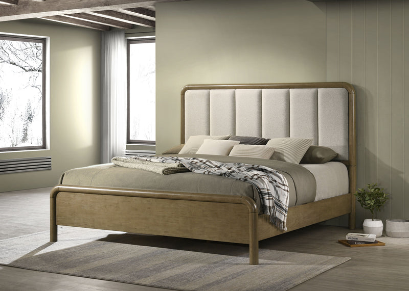 Amsbury Eastern King Bed - Furniture Center (NY)