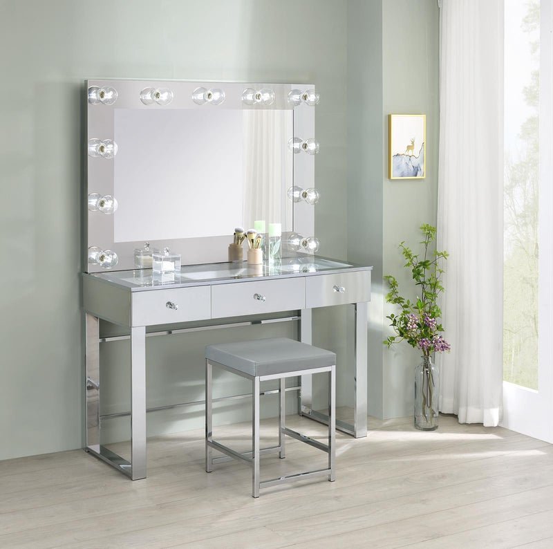 Umbridge Upholstered Square Padded Cushion Vanity Stool - Furniture Center (NY)
