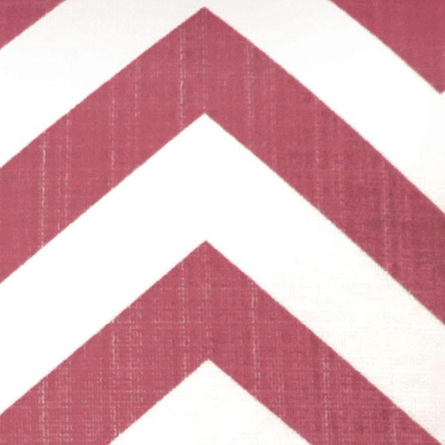 Zoe Red Chevron 18" X 18" Pillow, Red Chevron (2/CTN) - Furniture Center (NY)