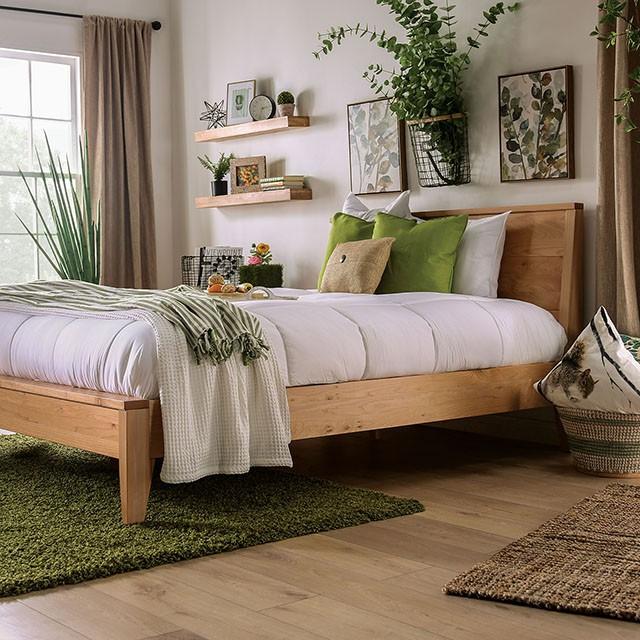 Willamette Cal.King Bed - Furniture Center (NY)