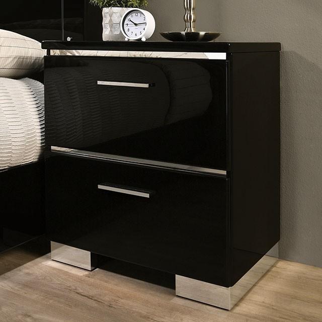 Carlie Queen Bedroom Set Black & White