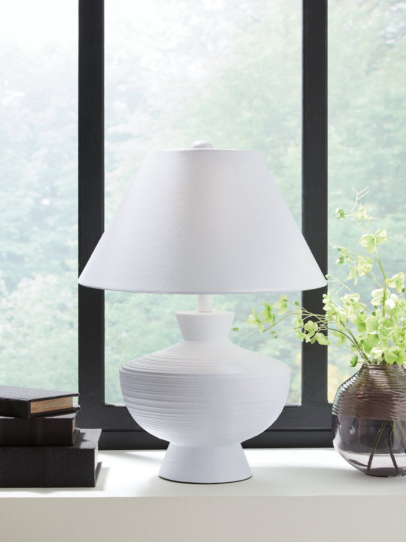 Harelwood Table Lamp - Furniture Center (NY)